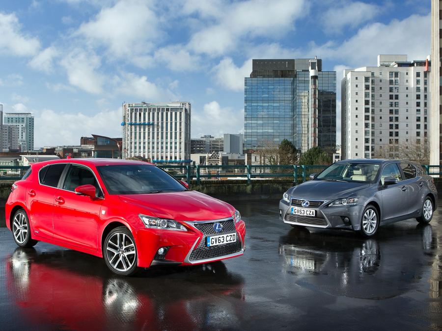  Lexus CT200h 2009 года  (фото 4 из 5)